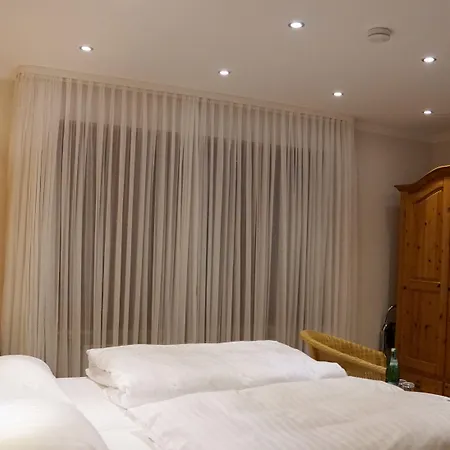 Pensionat Eifelstube 3*